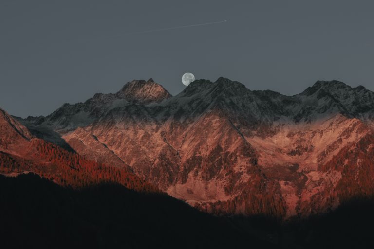 Lune moon montagne